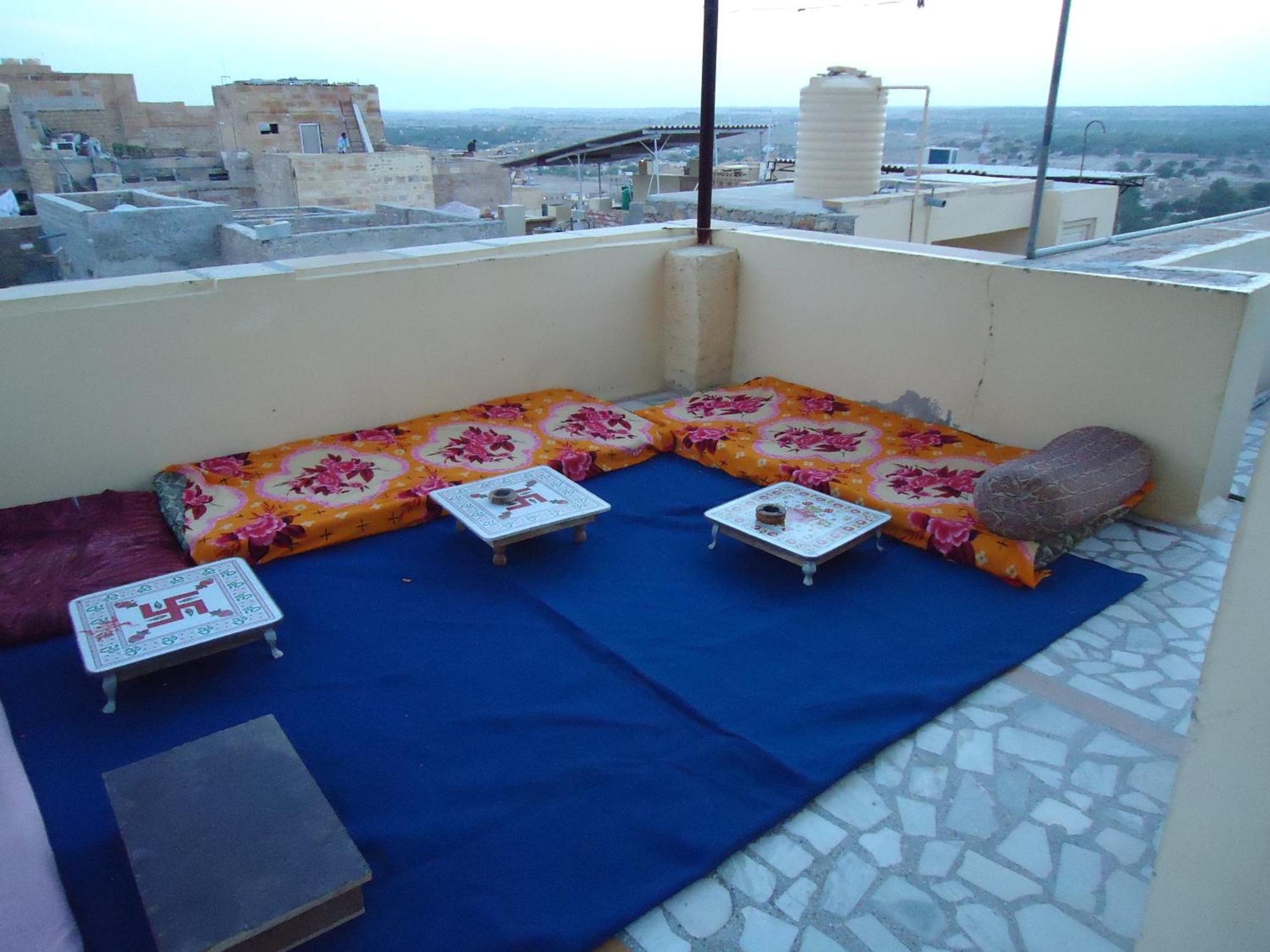 Ganesh Guest House Jaisalmer Extérieur photo